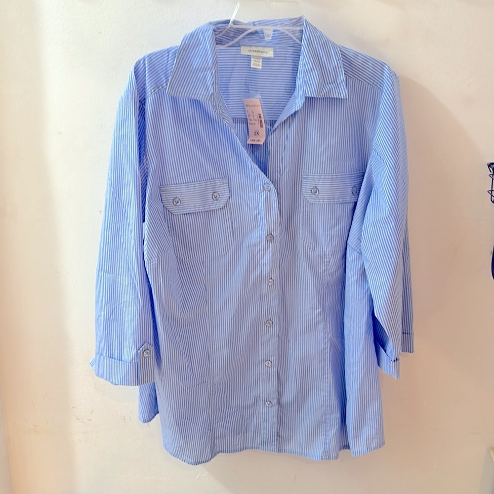 New woman’s top with tag size 18/20